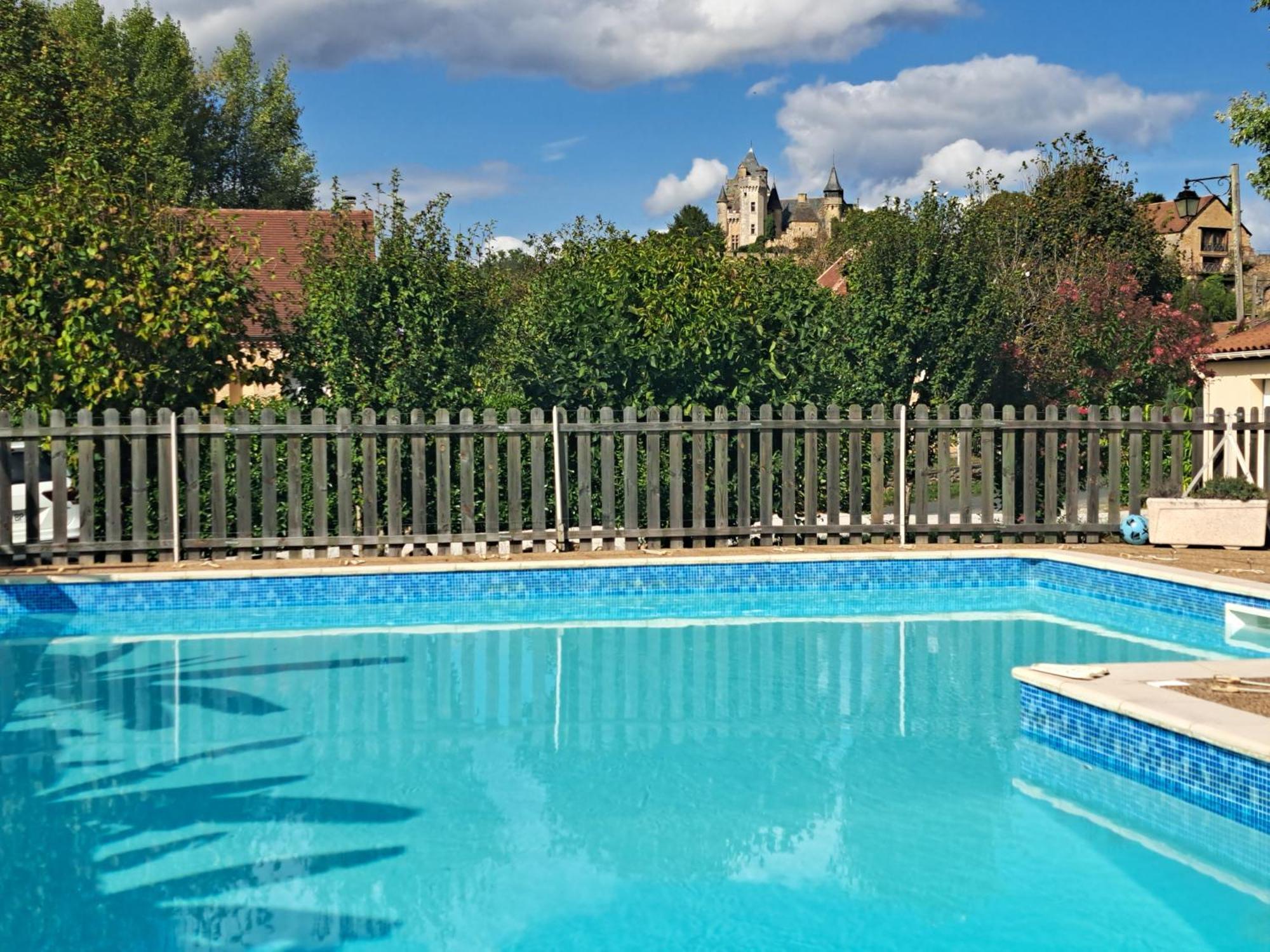 La Barde Montfort, Votre Maison D'Hotes A 4 Kms De Sarlat Dordogne Bed & Breakfast Vitrac  Exterior foto